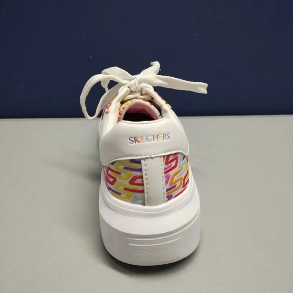 SKECHERS Cordova Classic Low Top Sneakers Womens‎ 8 White Multi Canvas Lace-Up